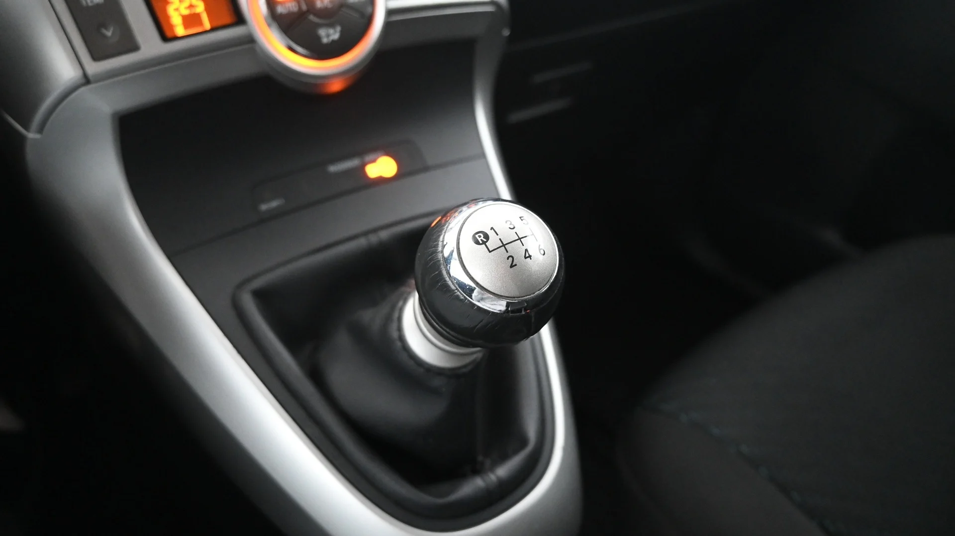 Car Image - 6ZXdyJziDllLtAk0H5eFGJ