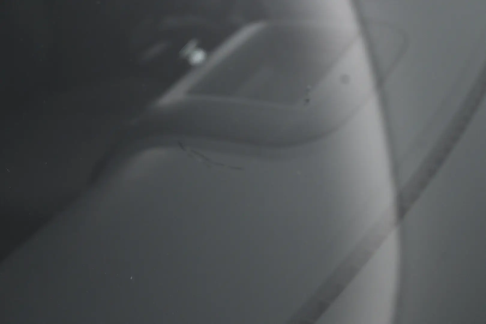 Car Image - 5aeo0Sh6CXtKfhrSkGbOzJ