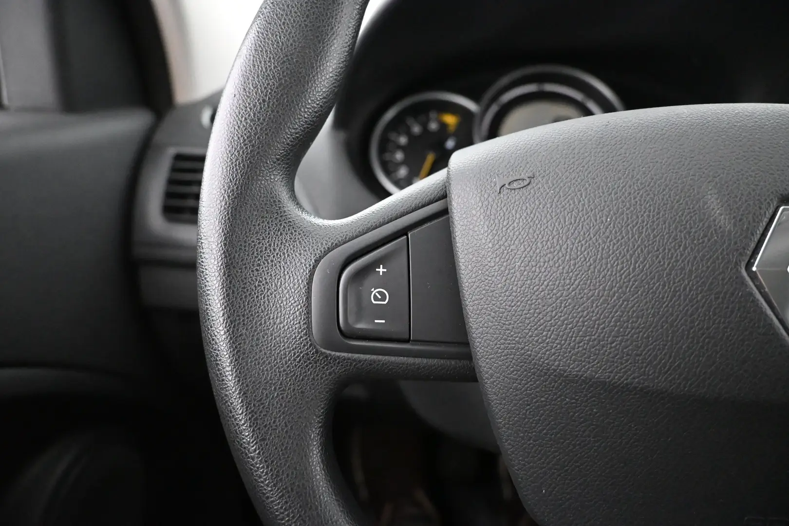 Car Image - 6eMO79EQQ9EOrKfZRTyrrT