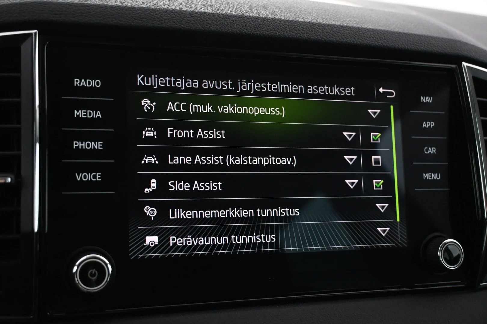 Car Image - 2NuJLxE3IWR9ssU1r72s1D