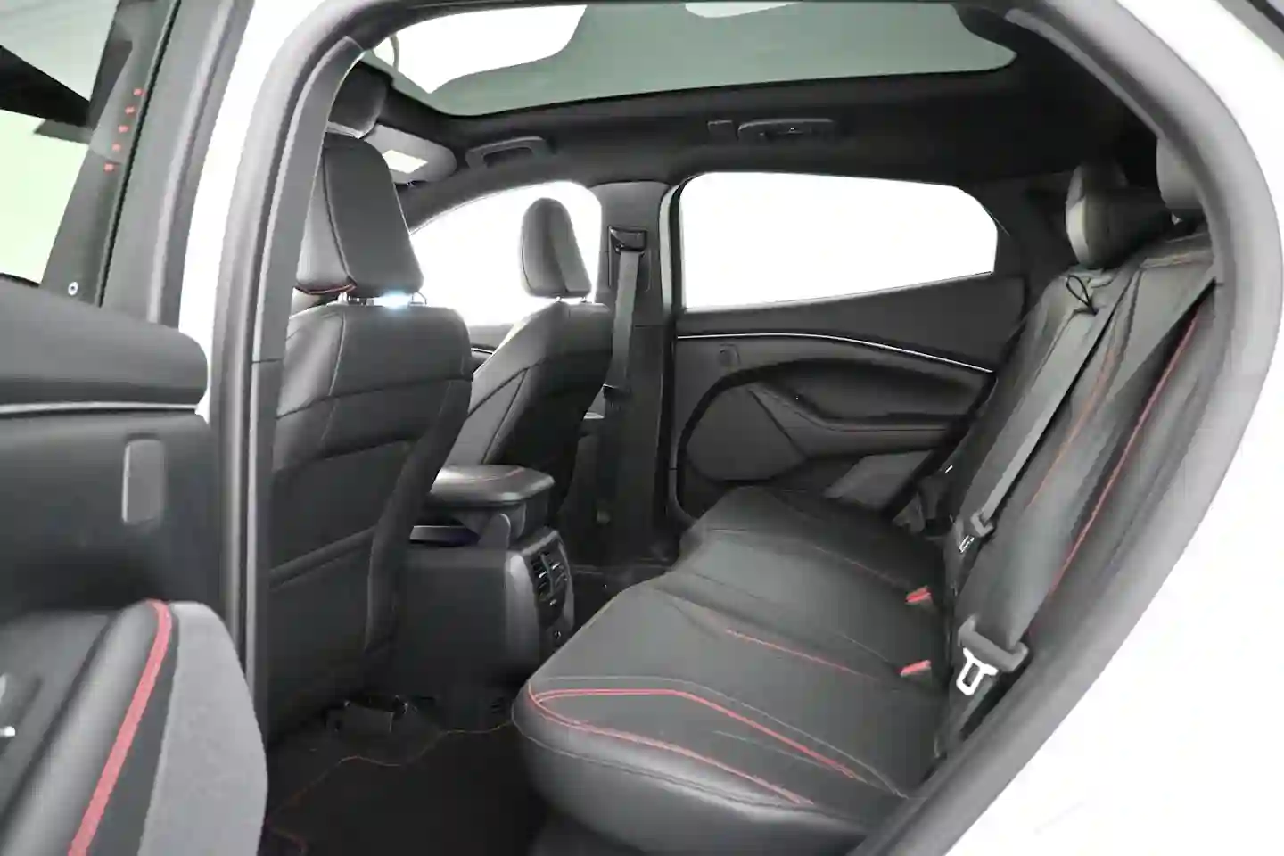 Car Image - RpcZvjHPOCGX7yEc4QZ0y