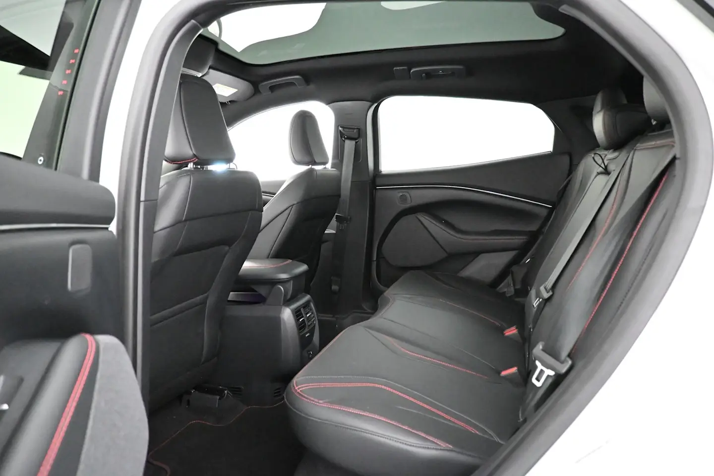 Car Image - RpcZvjHPOCGX7yEc4QZ0y