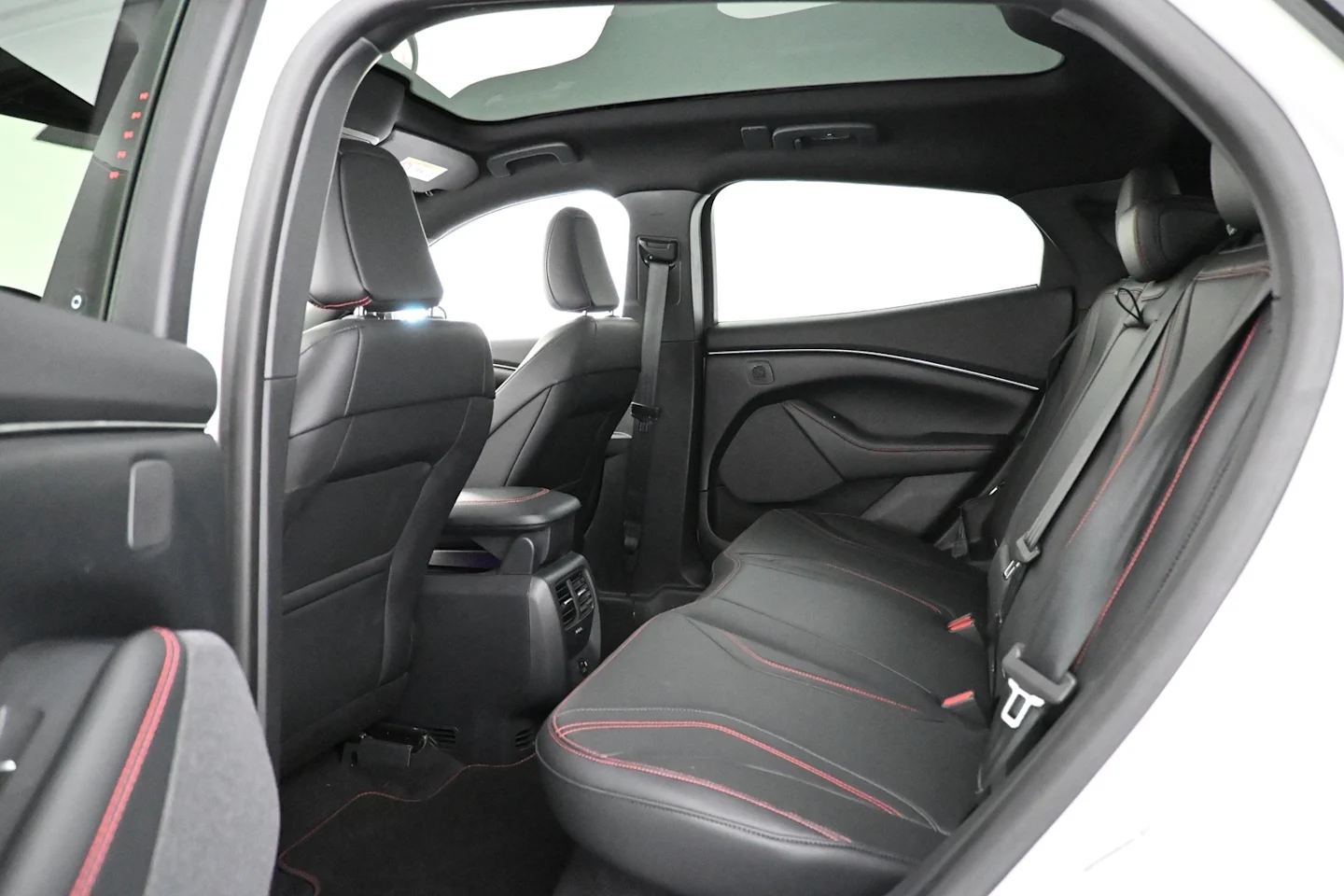 Car Image - RpcZvjHPOCGX7yEc4QZ0y