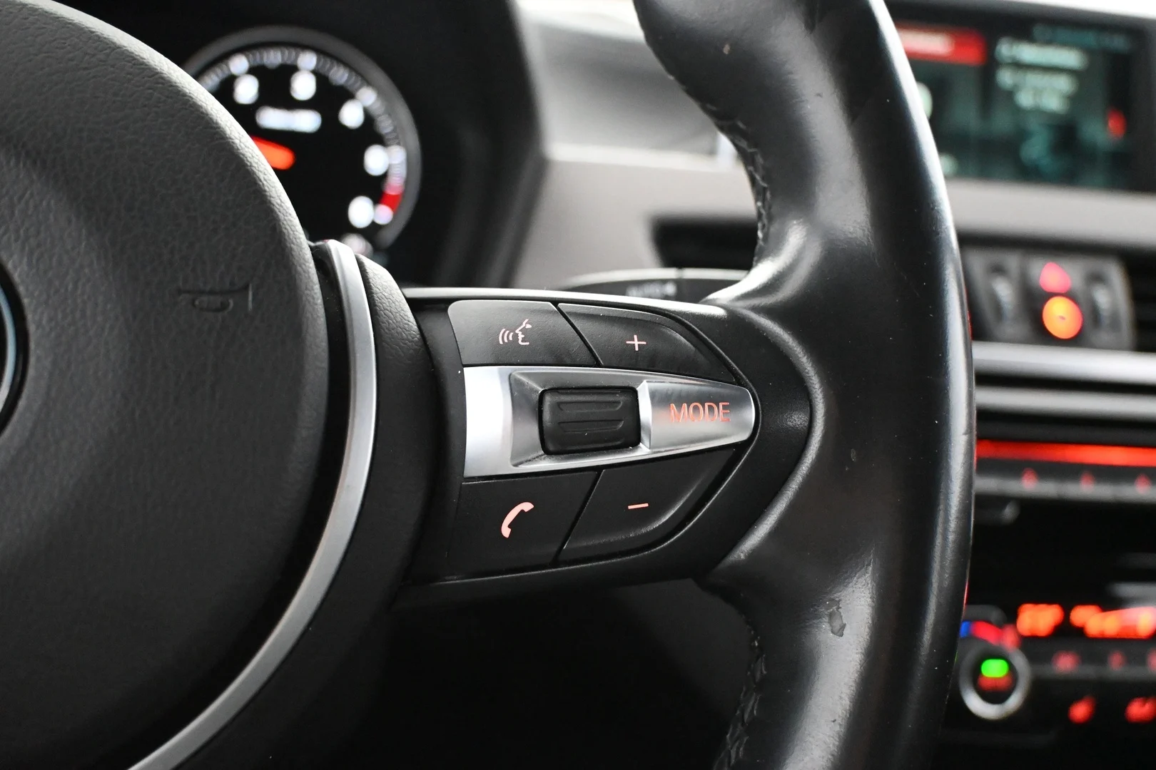 Car Image - KMLe0rxw3n0aFrmOKxadR