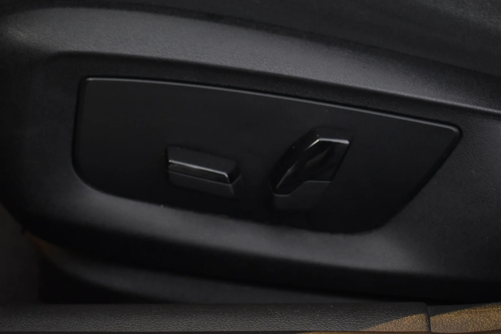 Car Image - 77vaBhMK5gy0RyA2hplSaH