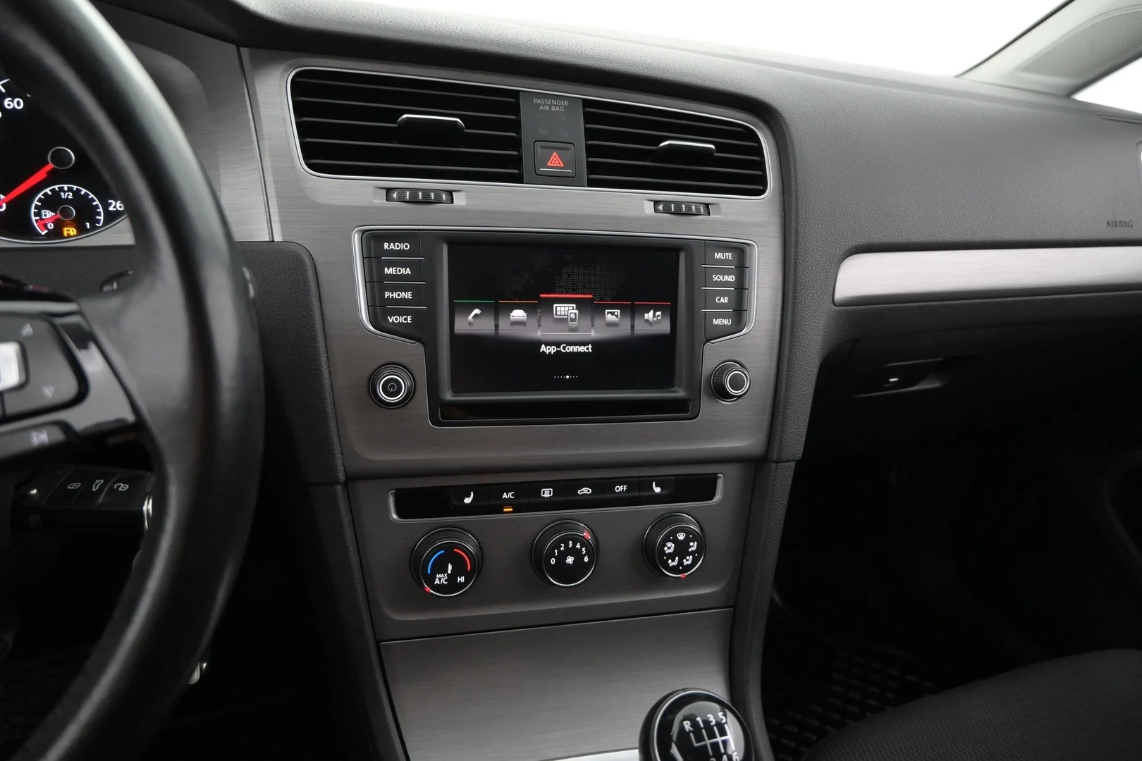Car Image - 5cBbiYOCUp0A7VdWyXnrcr