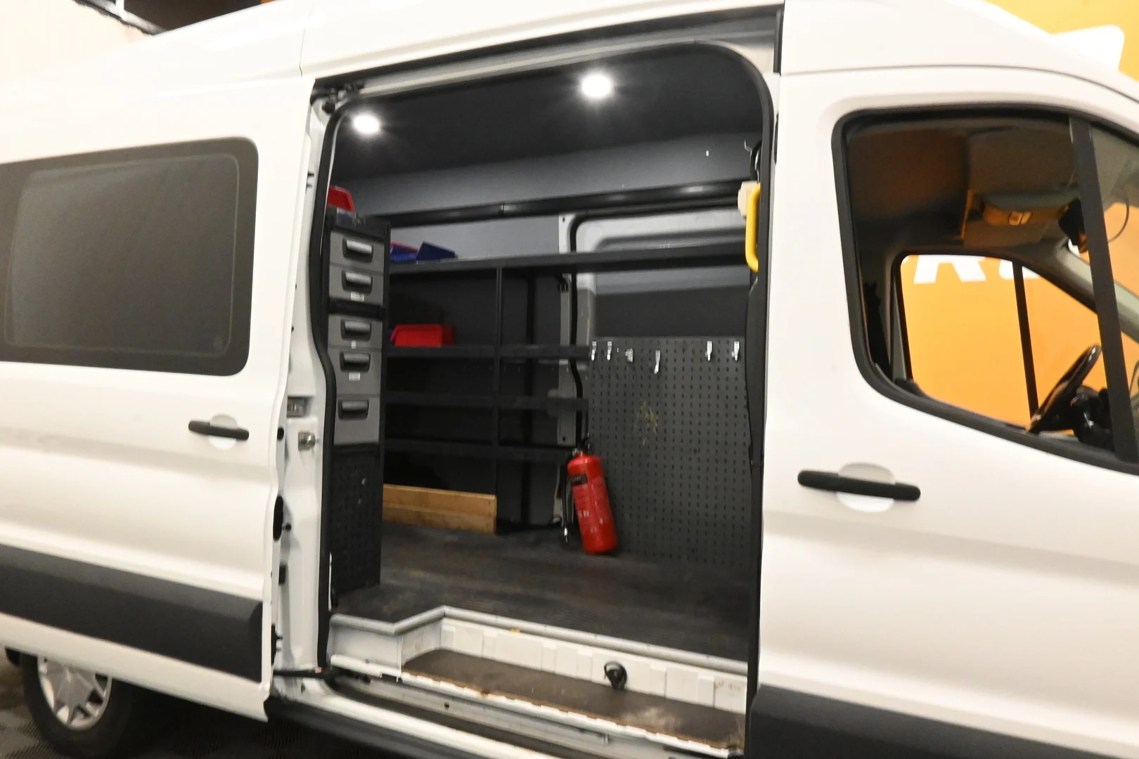 Car Image - ez20SG7BNICsUYl5VtD8I