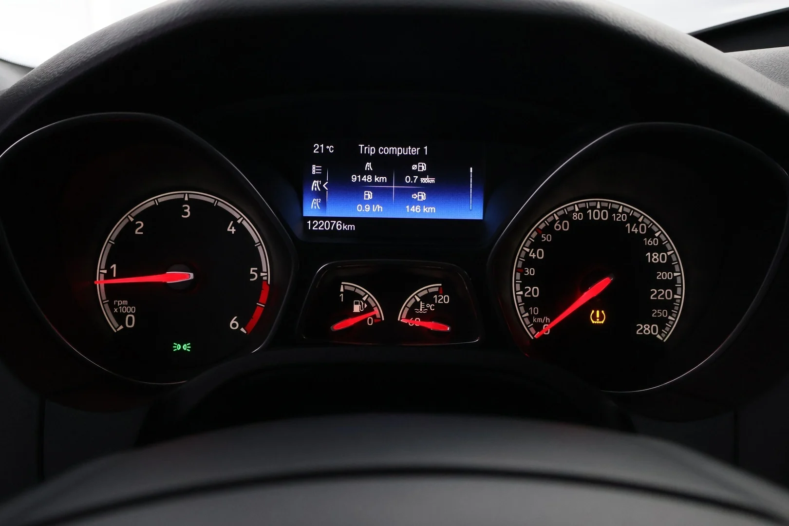 Car Image - 7ze8eVIVTJbPgFachU5IP6