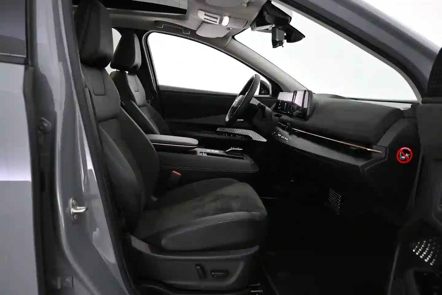 Car Image - 7bqWYPHWEIvtf5RTE0PxXd