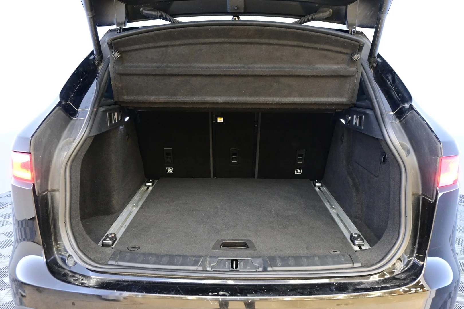 Car Image - 4NQ3SZ8dhi6qx4LLSRgSa5
