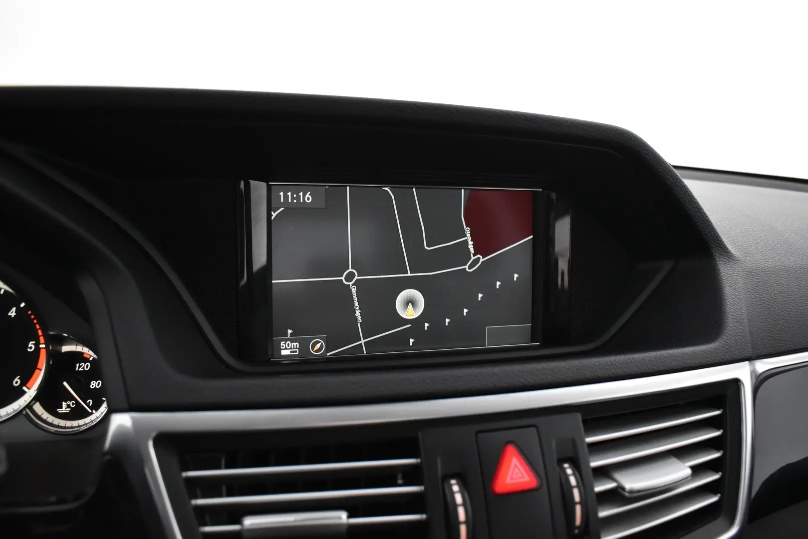 Car Image - 49Q7n0DGQaDk9OgkAkIR8x