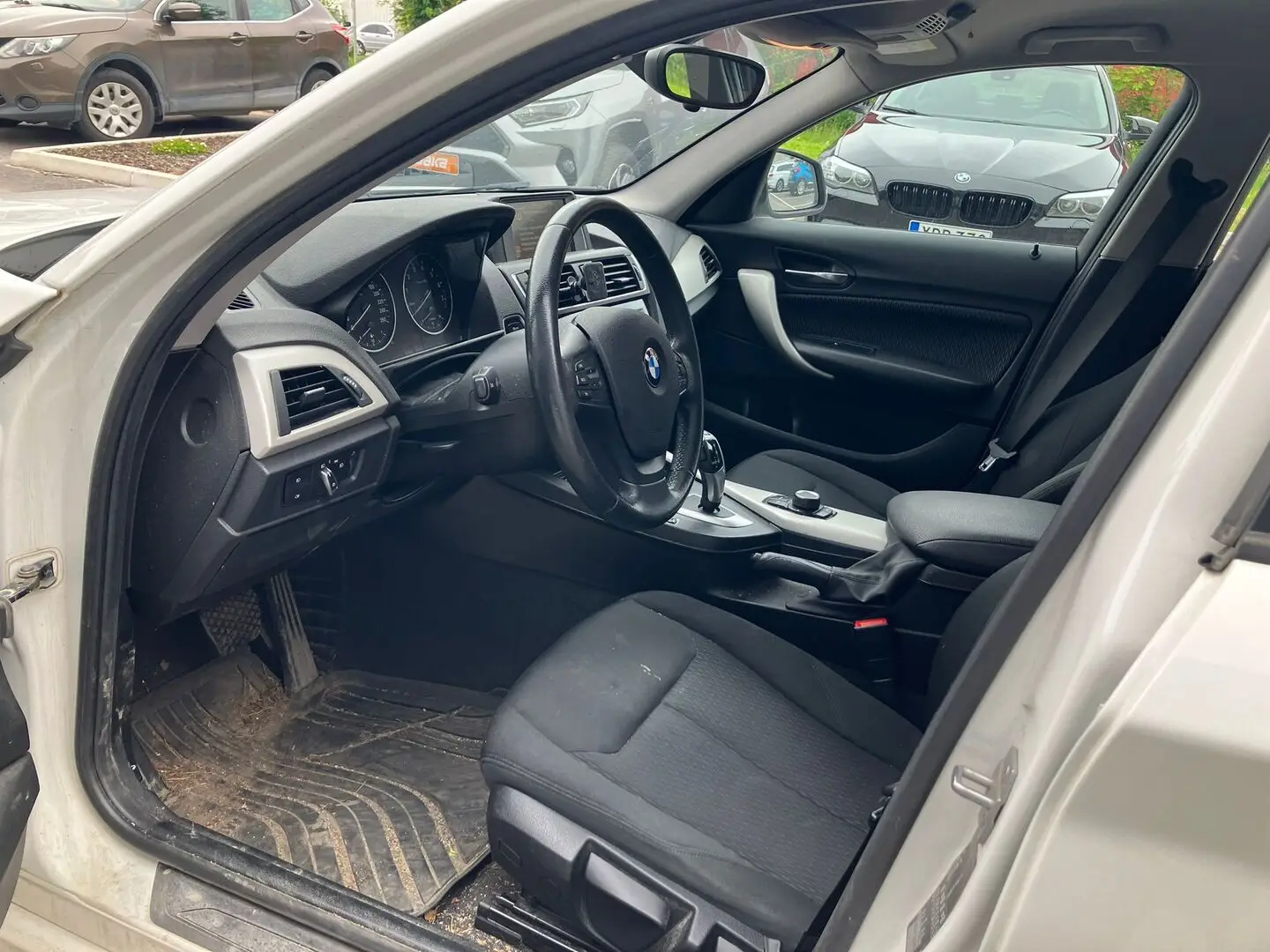 Car Image - 3M8zzTeZZLvad0dug5bjFE