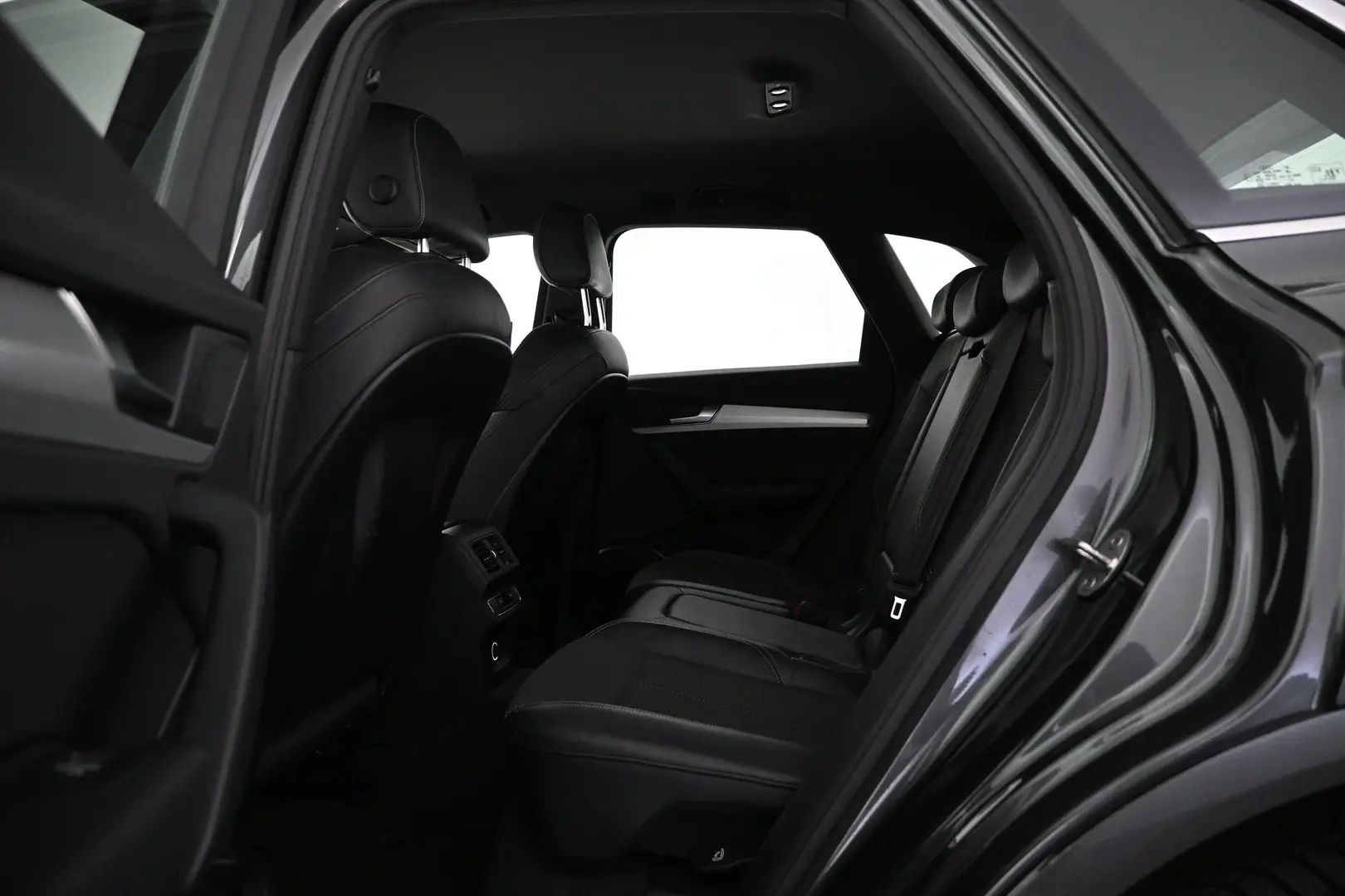 Car Image - 3uQYyoqqhH3JWsFuqzKwpn