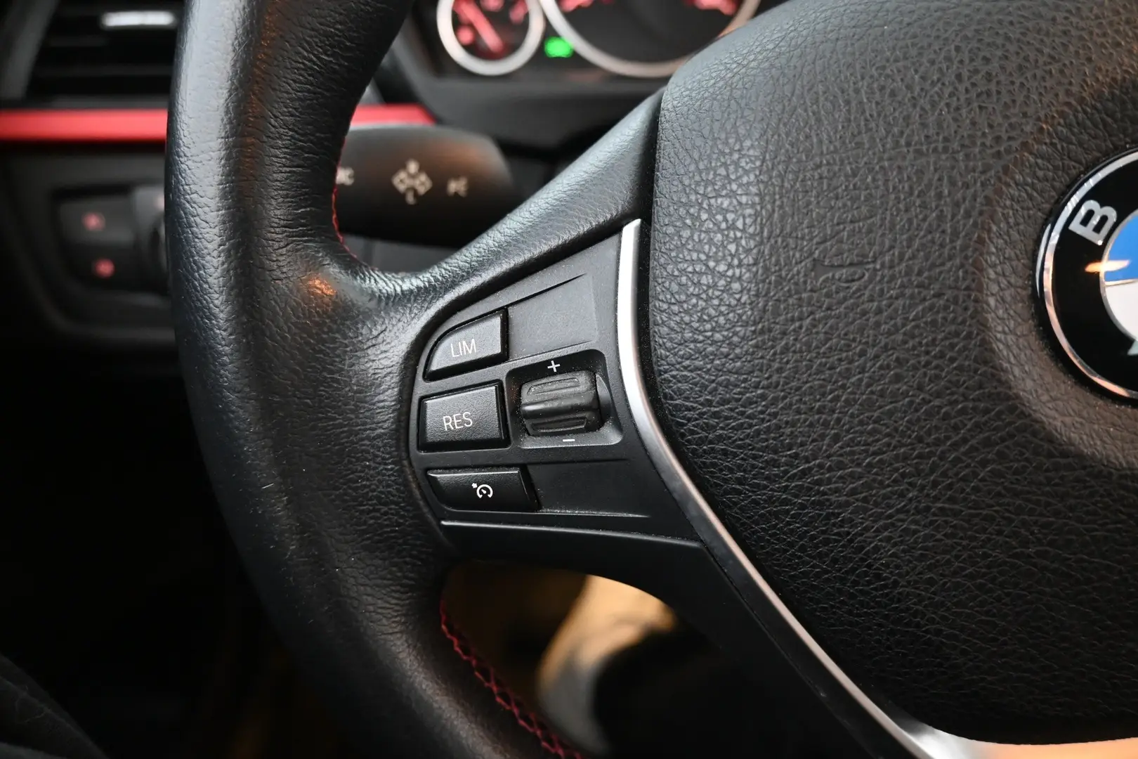 Car Image - 1el6iut8baHIyzkErViq70