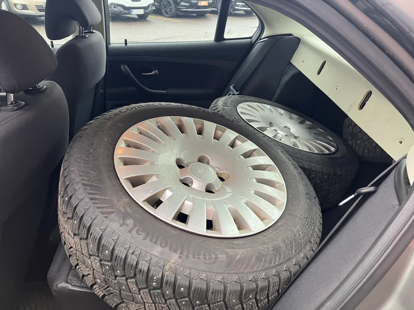 Car Image - 5p65K9NF4GRoNekJoPUBzo