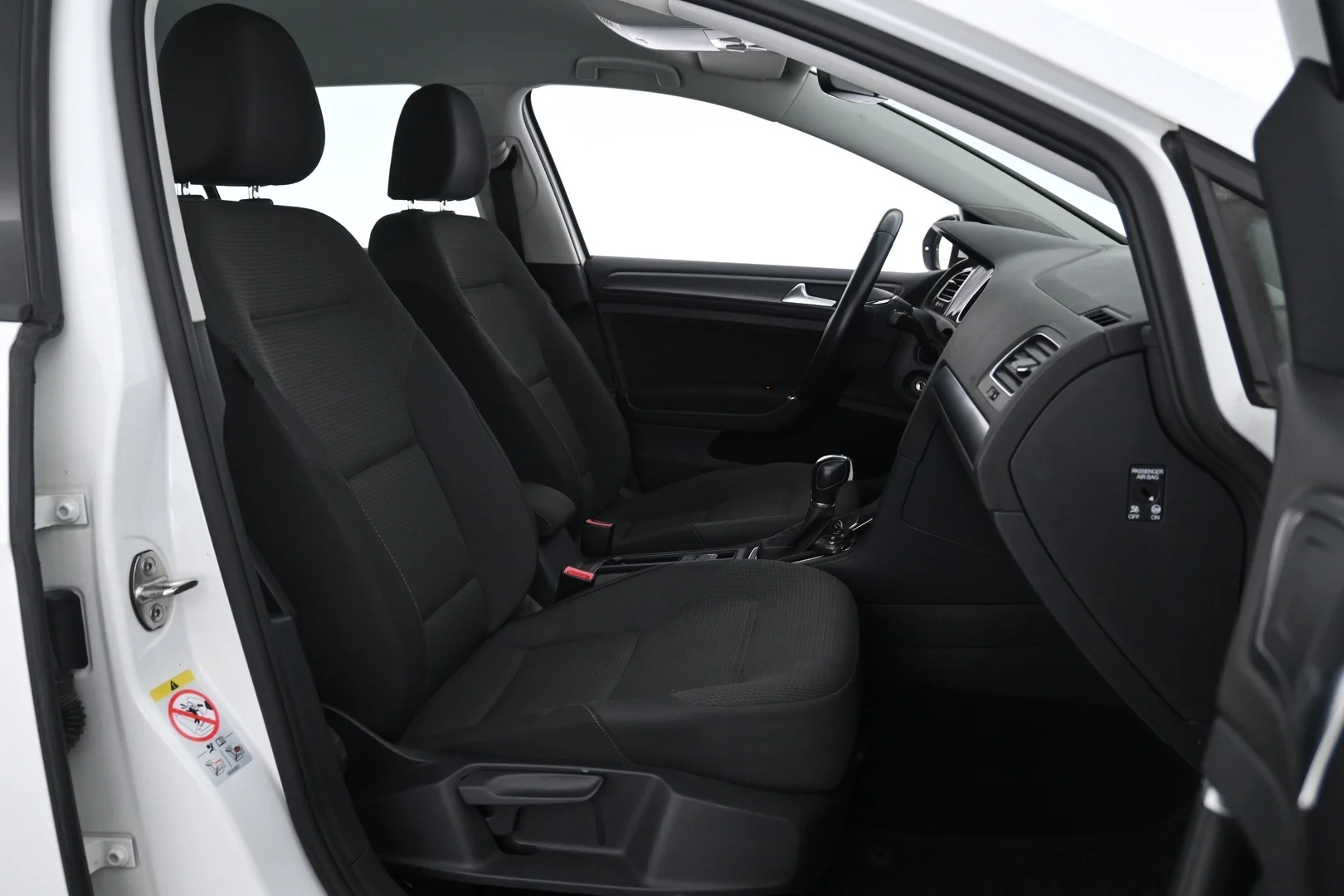Car Image - 4Tvu7Xsk1TBDQnAc6LTXm4