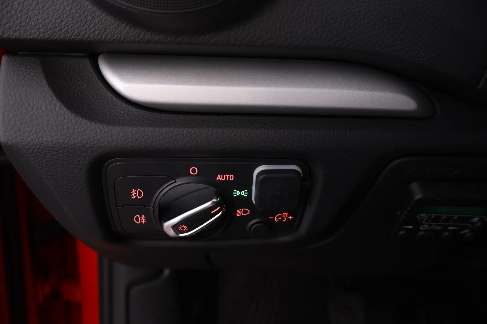 Car Image - 5uoSI7z42O0z8BQNve29NC