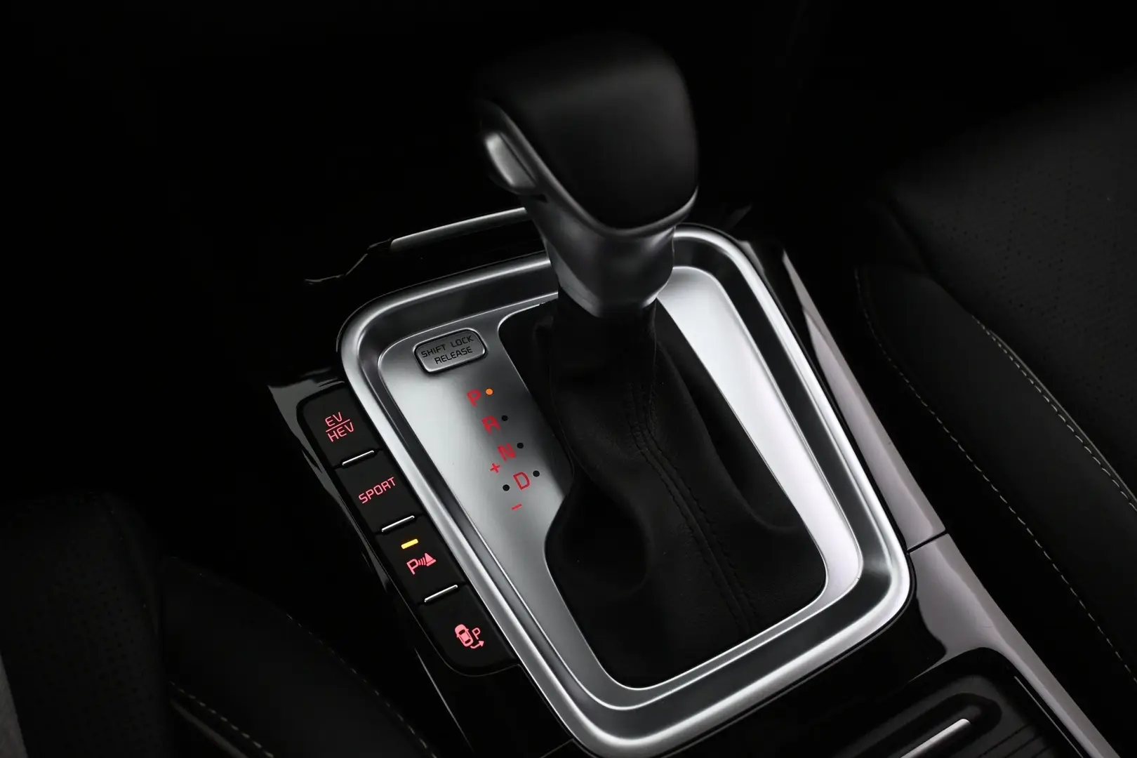 Car Image - 4Q4CrPKlycAp5S9DFT2bzS