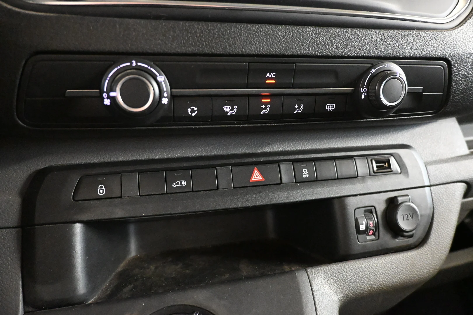 Car Image - 2DFrer68pNGwaO7SaH4HCR