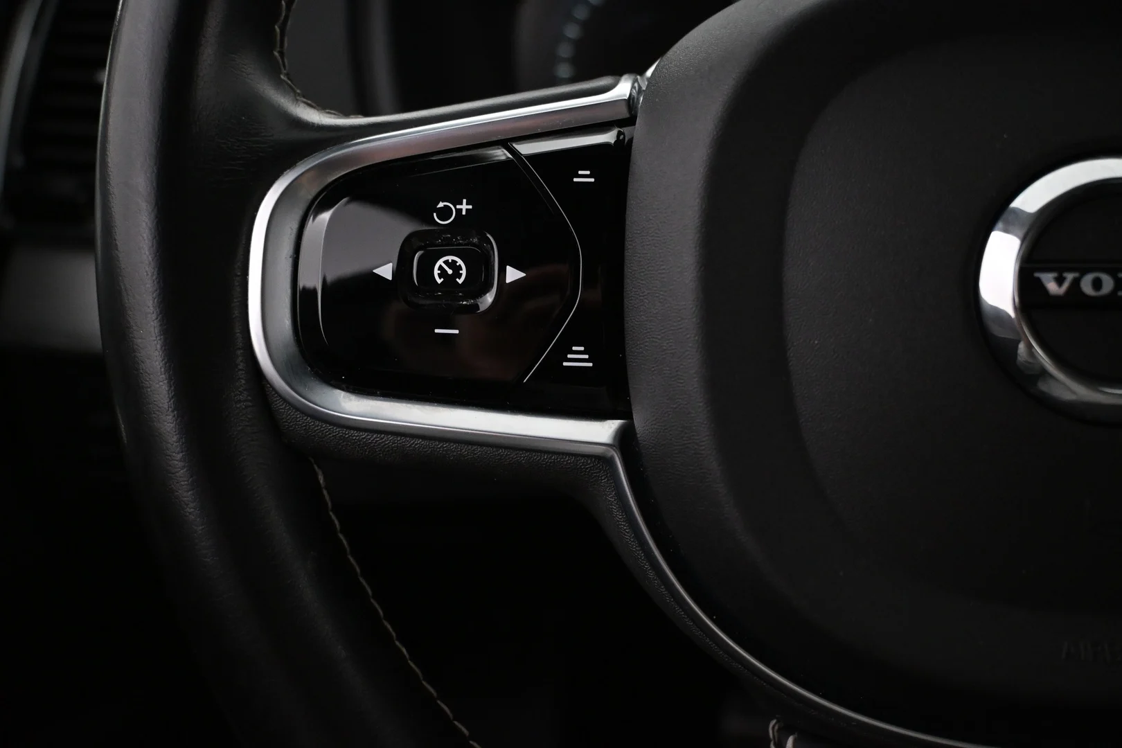 Car Image - 77n7xVQZlWssKUg0vZ7R5x