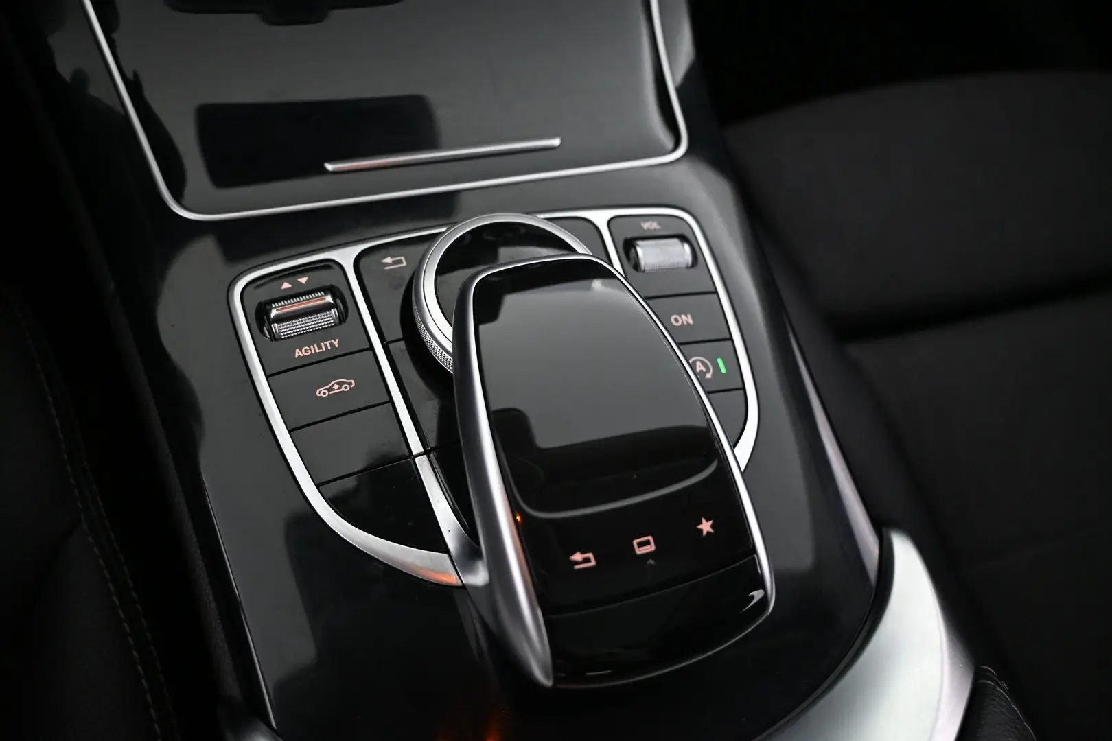 Car Image - 5a1ZaSGWu4Rmvm6DrLv7Of