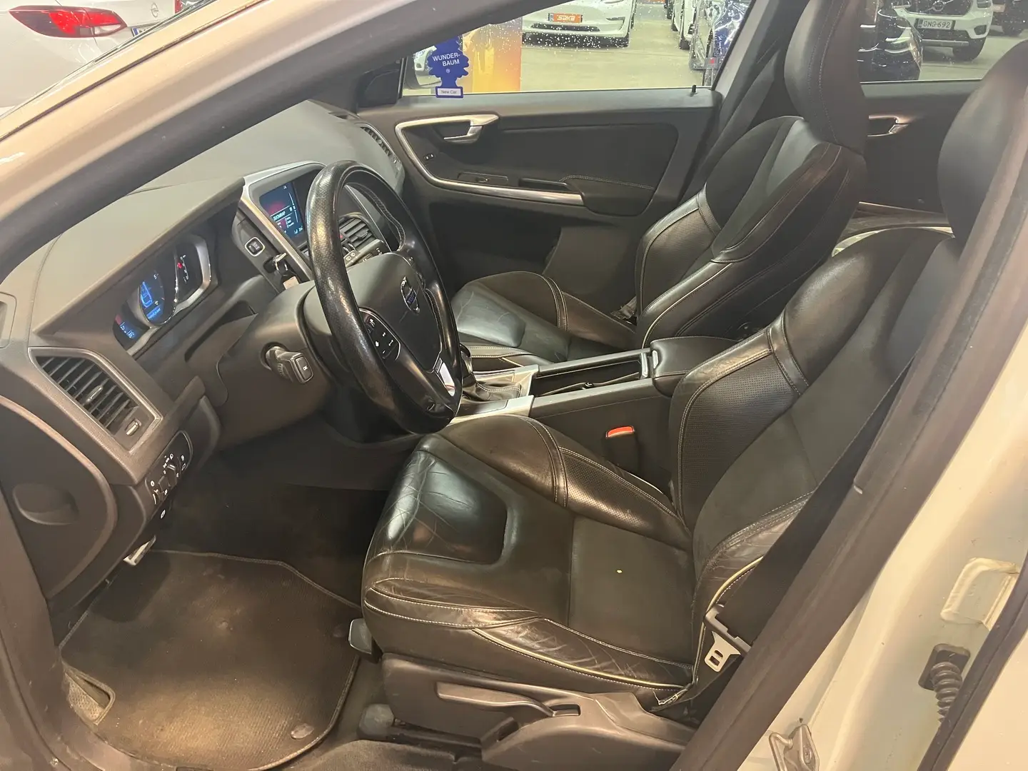Car Image - 5ytYid98rpoY0ZYyWXa781