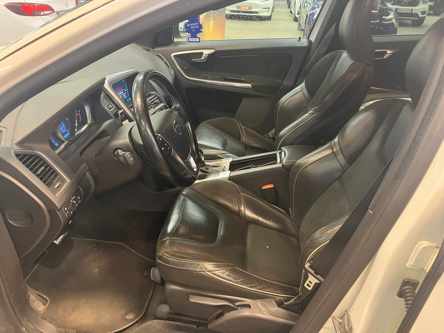 Car Image - 5ytYid98rpoY0ZYyWXa781