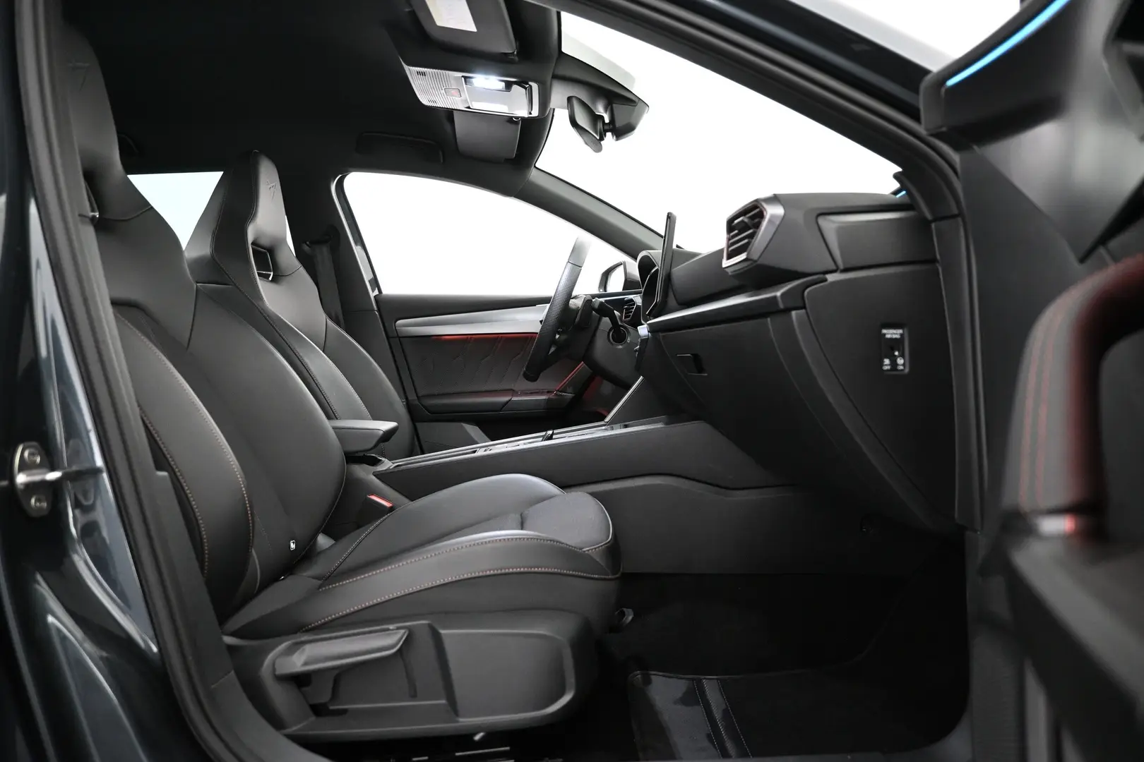 Car Image - 4IFbZpH6RrOGnpp3tvwHiO