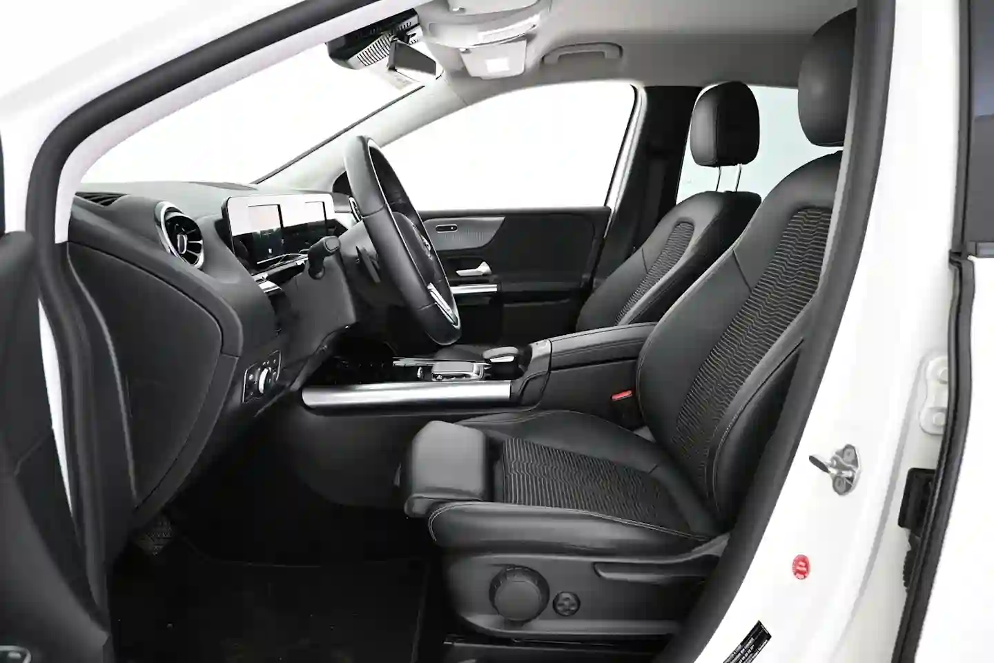 Car Image - 7BNORvPVv5OeIlFNZYlRjA