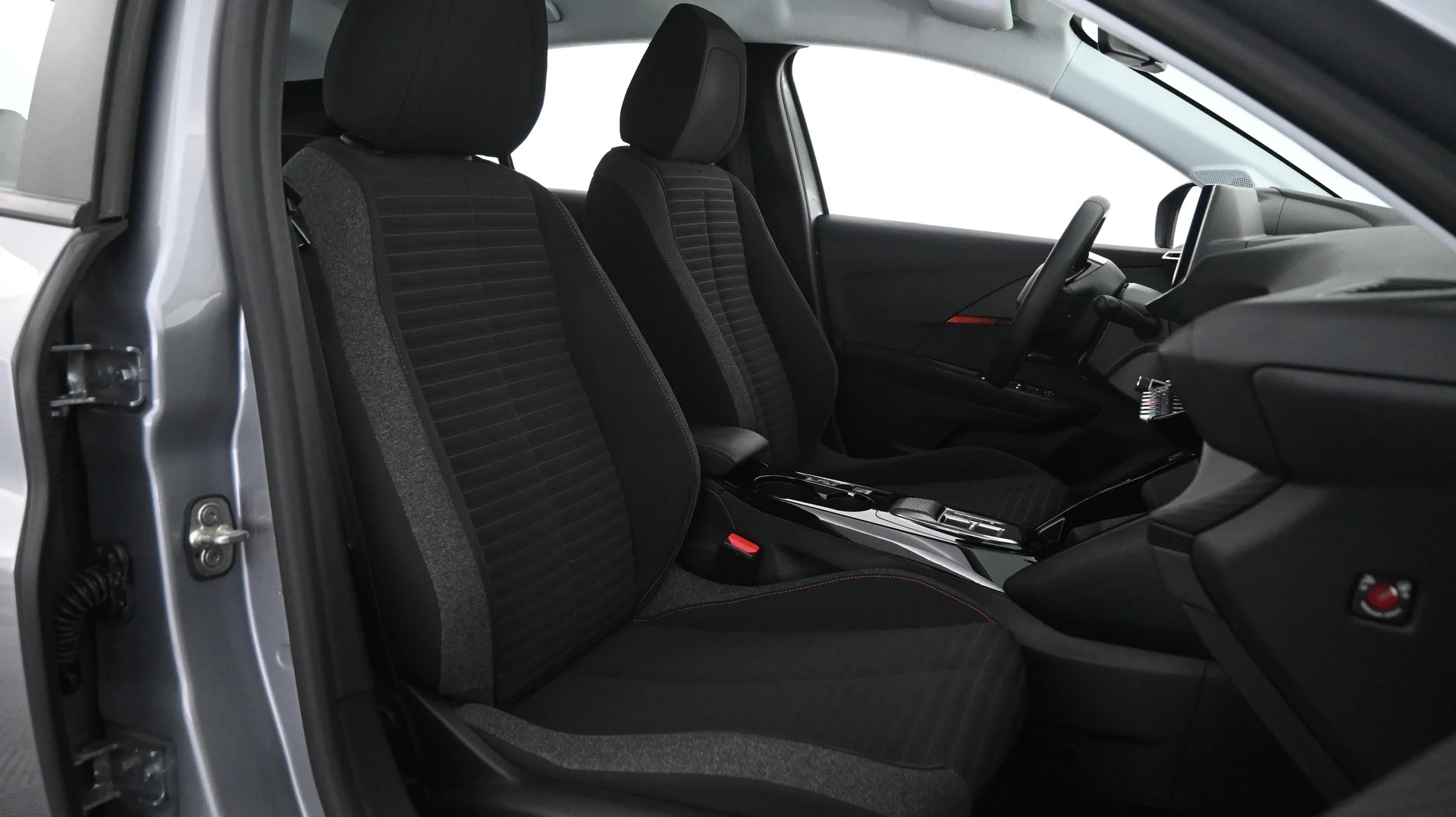 Car Image - 54IOylU8BRAnxJlBva0a55