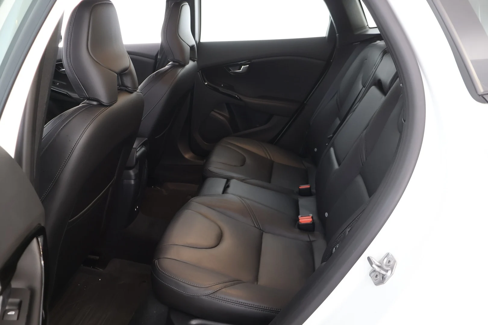 Car Image - 79n14p3lk8RLihF8ZpXuCA