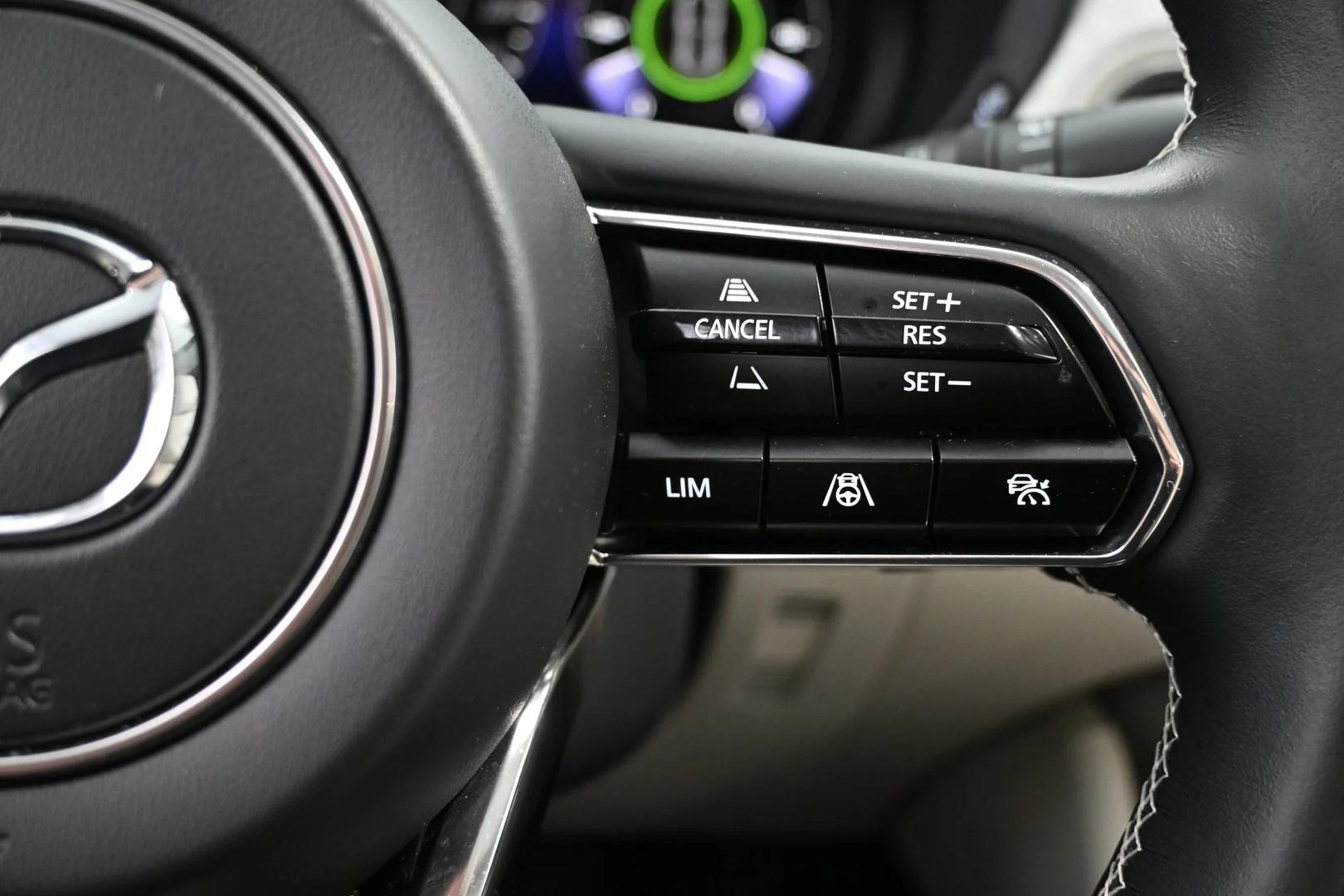 Car Image - 4HxDoZgstX8t1STzhhL6k7