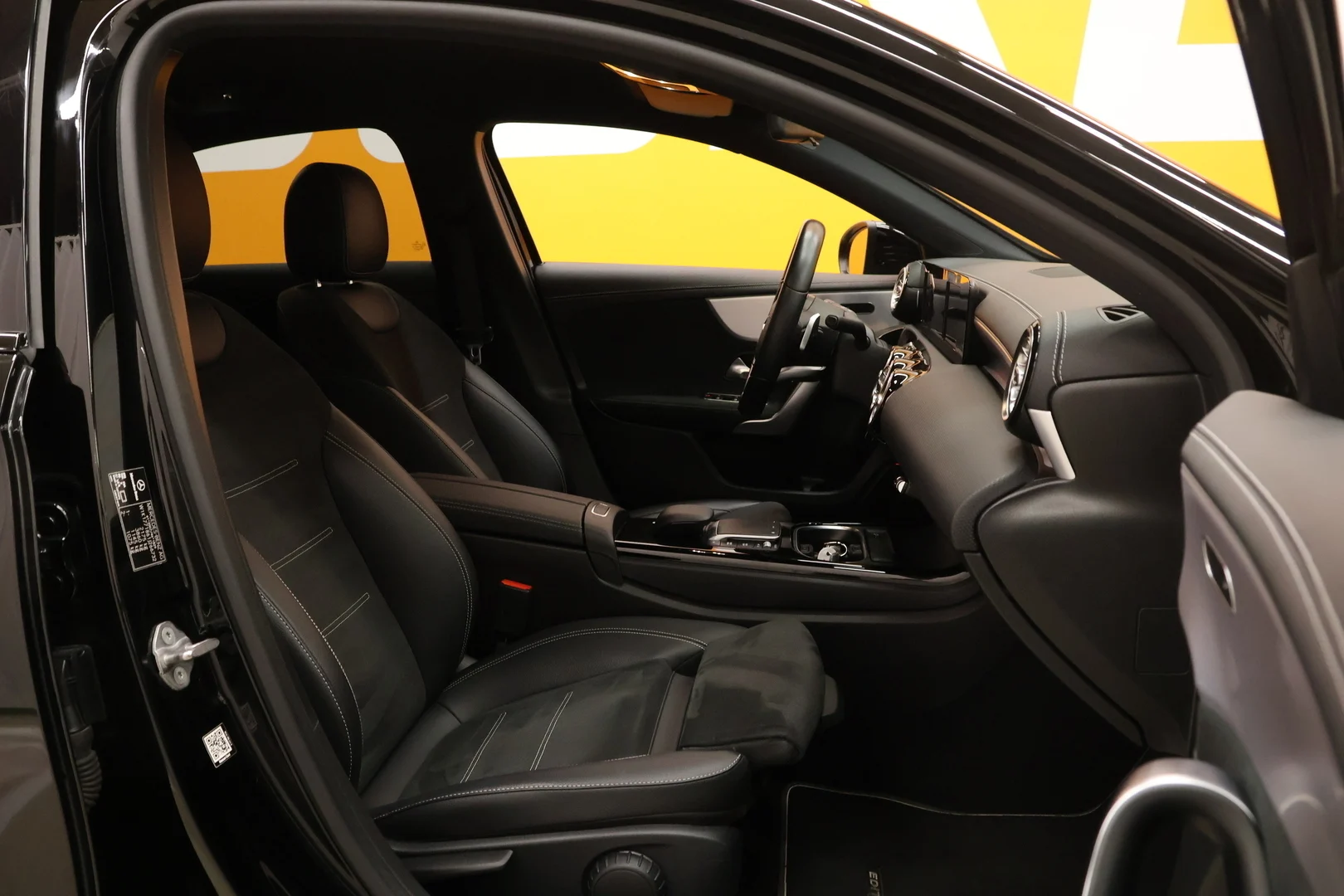 Car Image - 6DFmpXP7cp23h9xScJWxcK