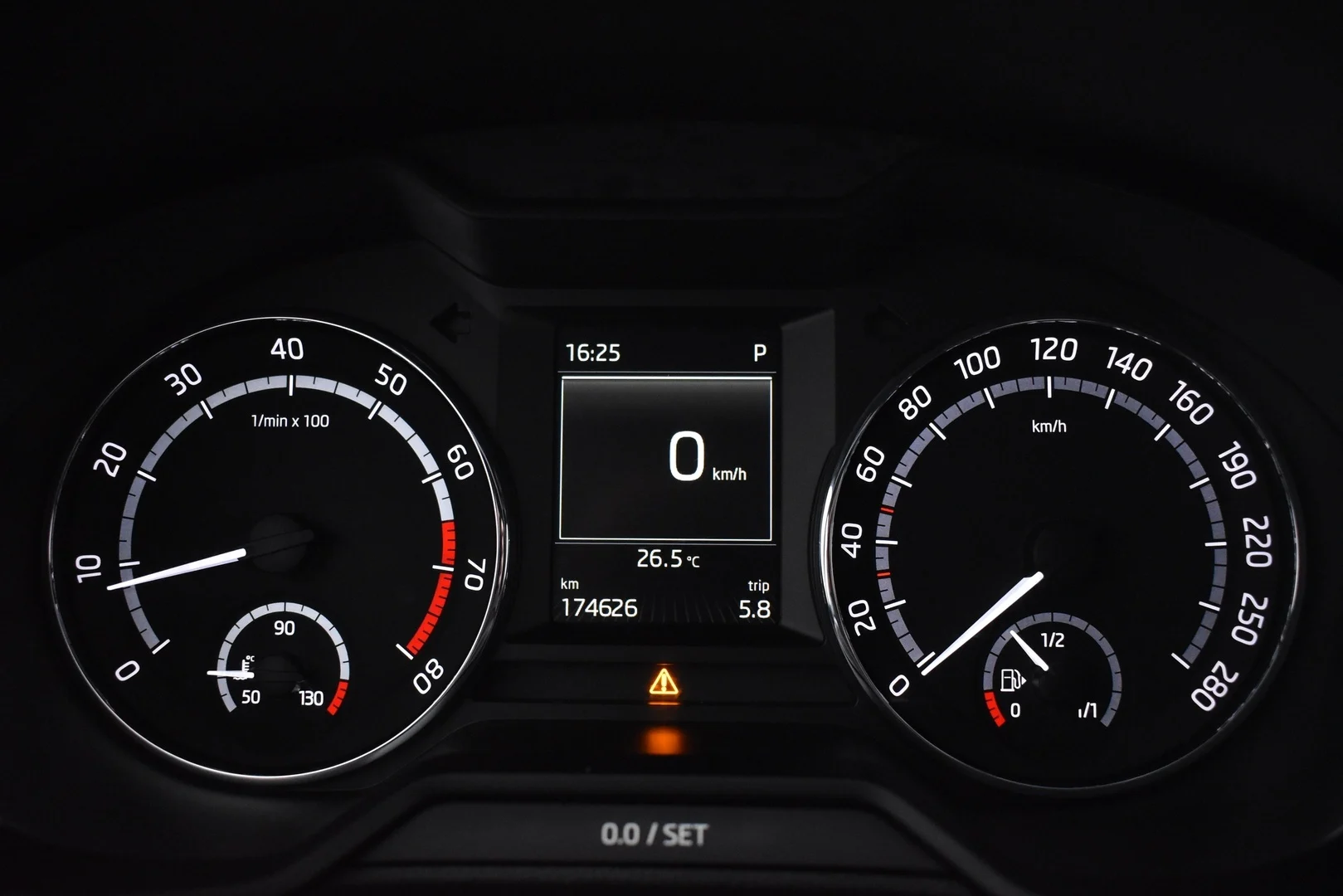 Car Image - 4llHYZdm17tVFqPMesOGnv