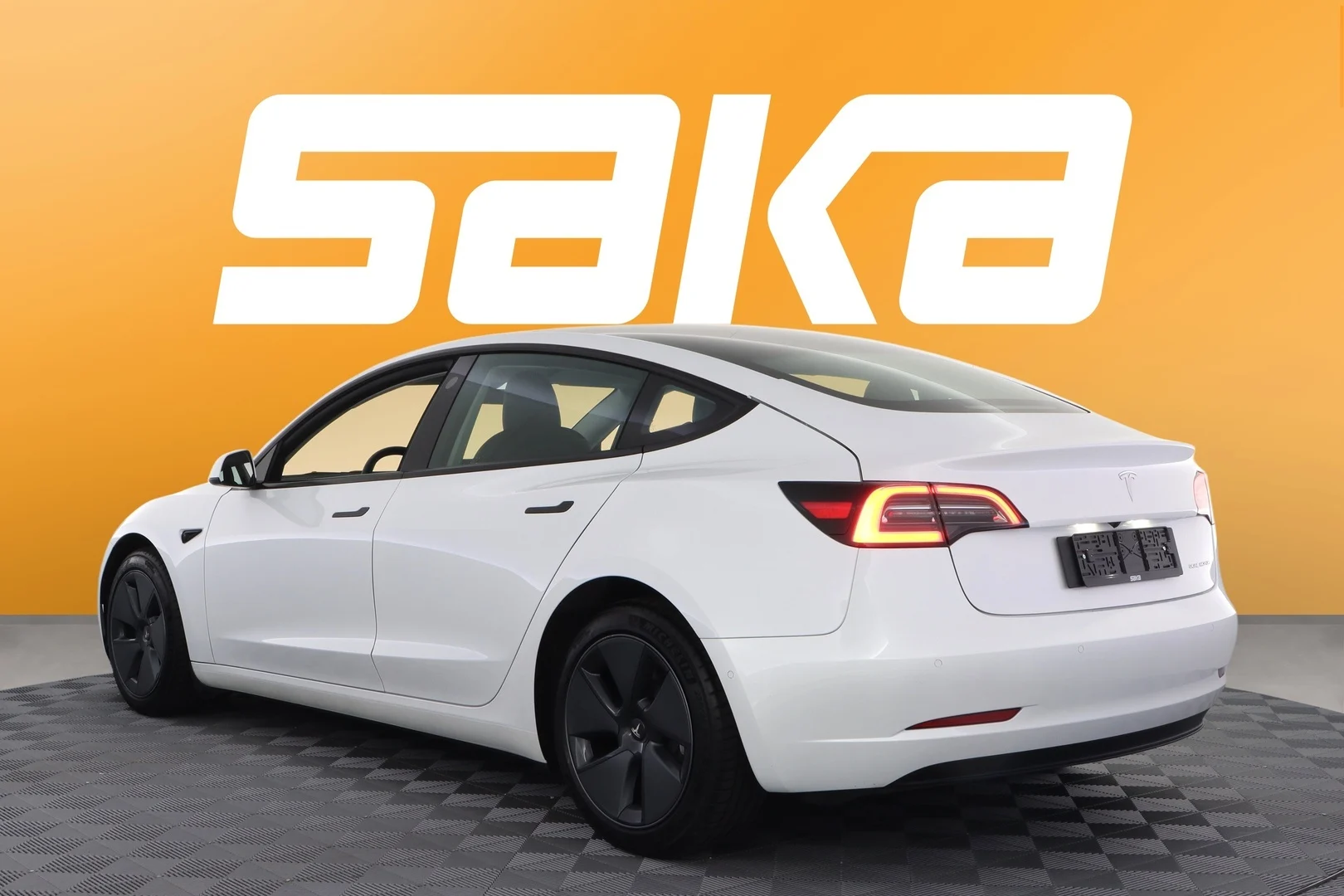 Car Image - 3M0klMRV6Zmt7kkP6lWPfm