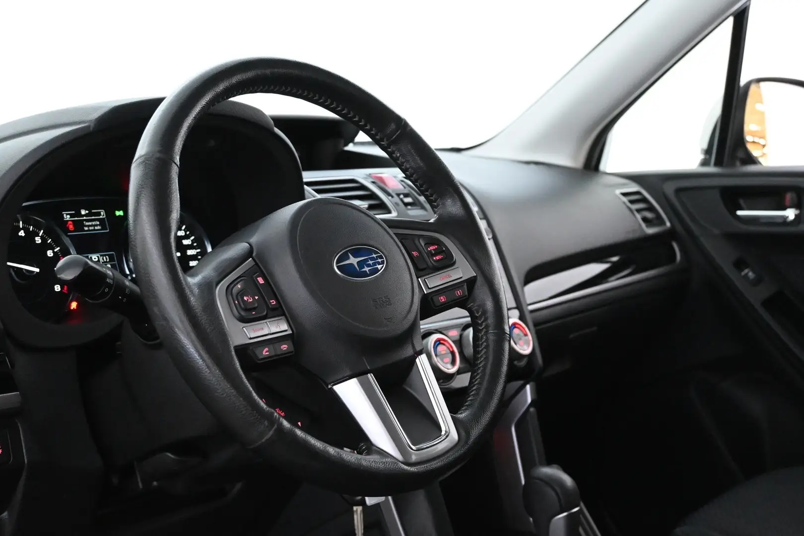 Car Image - 4J5Zc1meTNBu1hS3uM89Iu