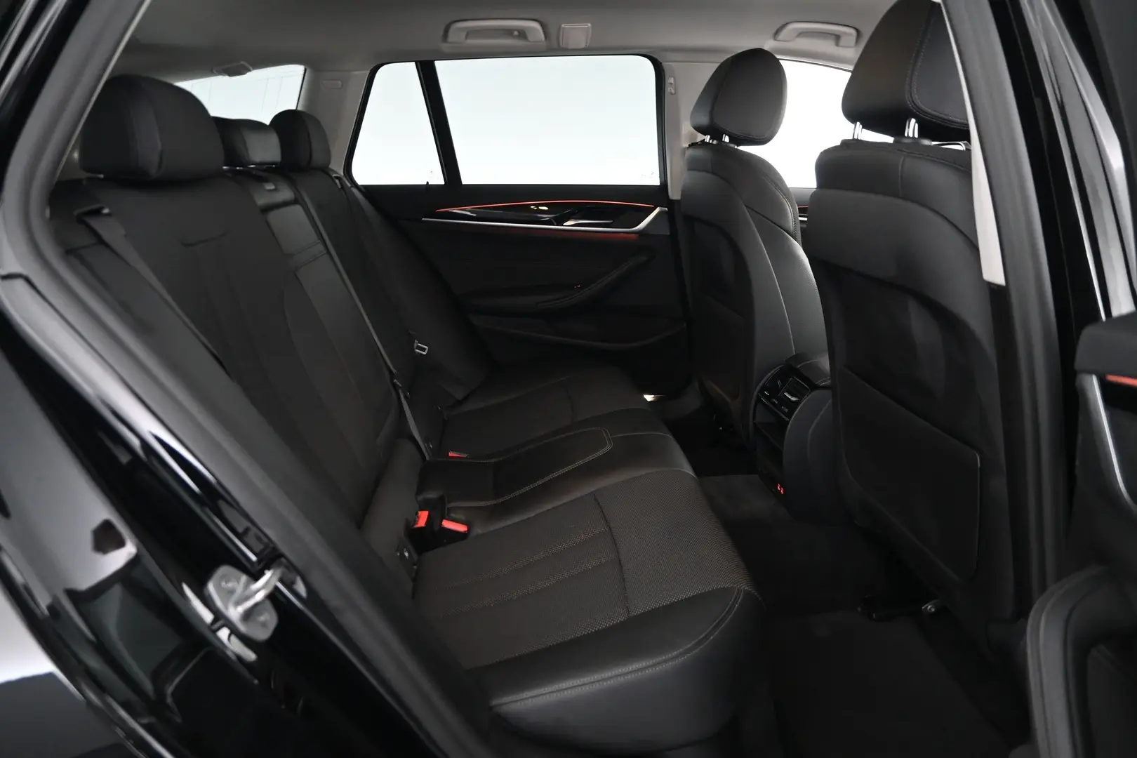 Car Image - 3Qhsg2HwAeOZOAYhBJILMs