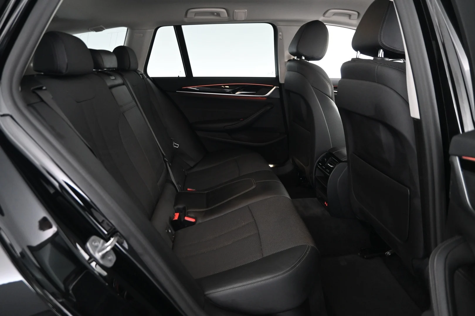 Car Image - 3Qhsg2HwAeOZOAYhBJILMs