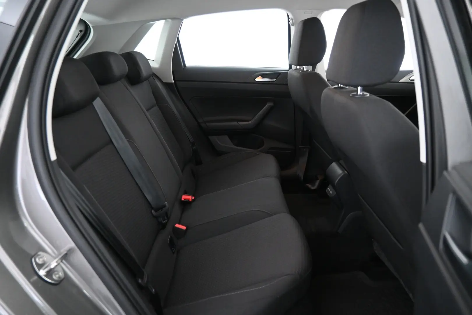 Car Image - 4y0fFQJYoJegwNGeOcisH7