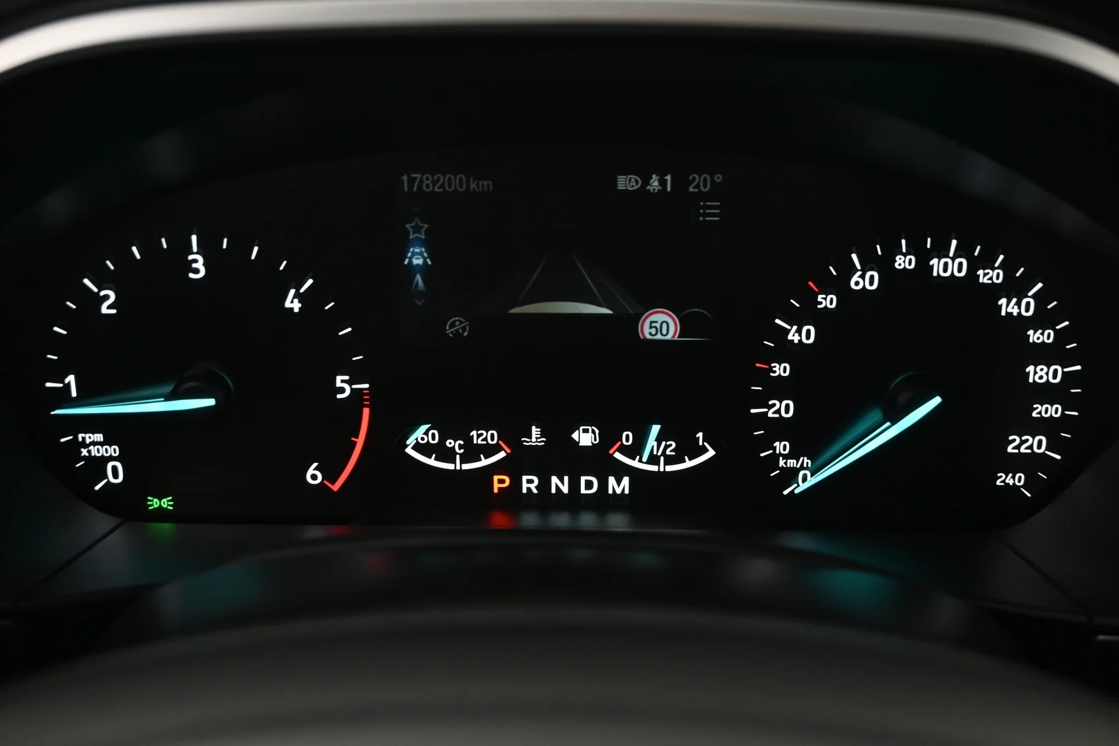 Car Image - 5MYT2tHwjeld7gb31aI5BK