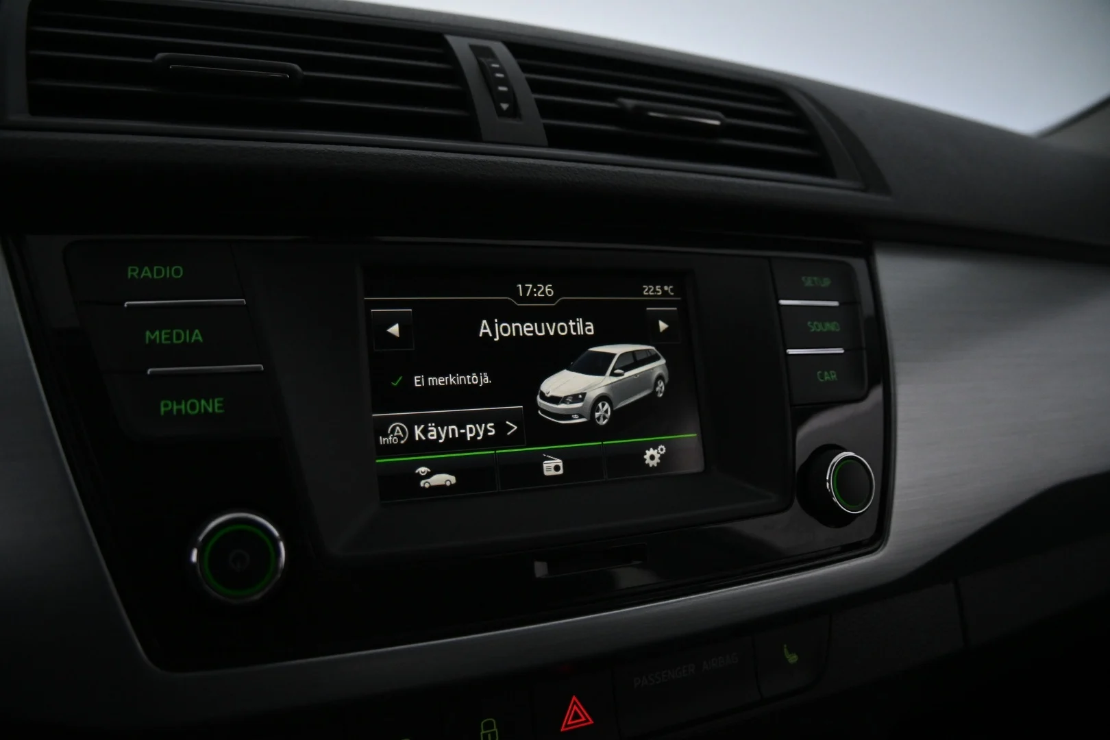 Car Image - 5fDd9lJw5Yigeqjz02guNP