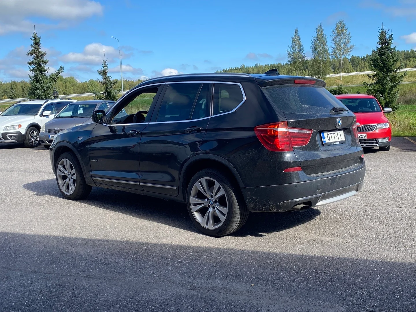 Car Image - 6phcQ61kC27jSybYAxix8d