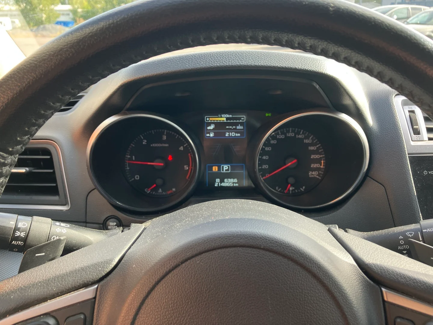 Car Image - 1UTfvhbwCMFkmJqueZtHRO