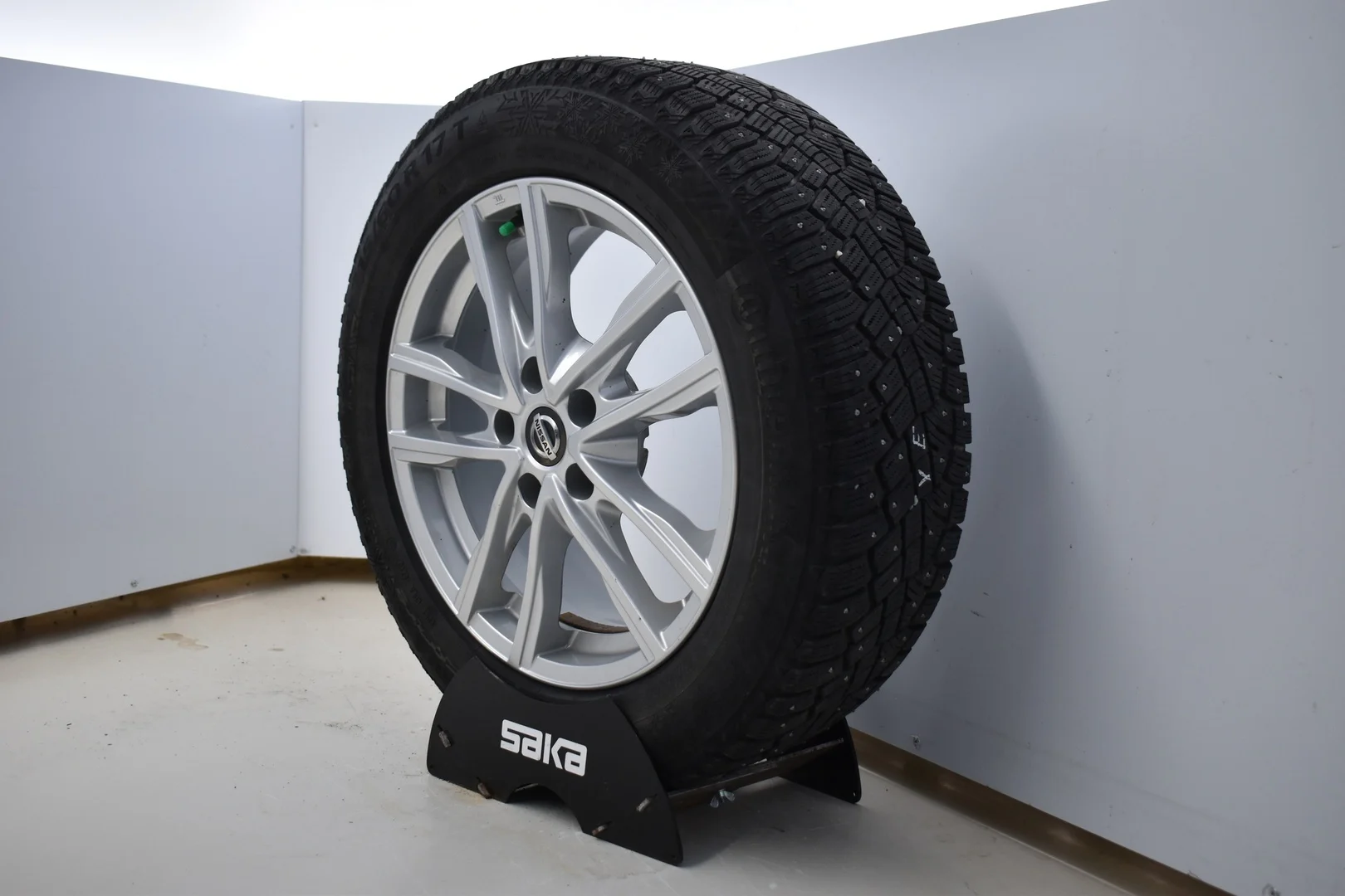 Car Image - 5UVoxy1RSGjPB5E0HCoj9N