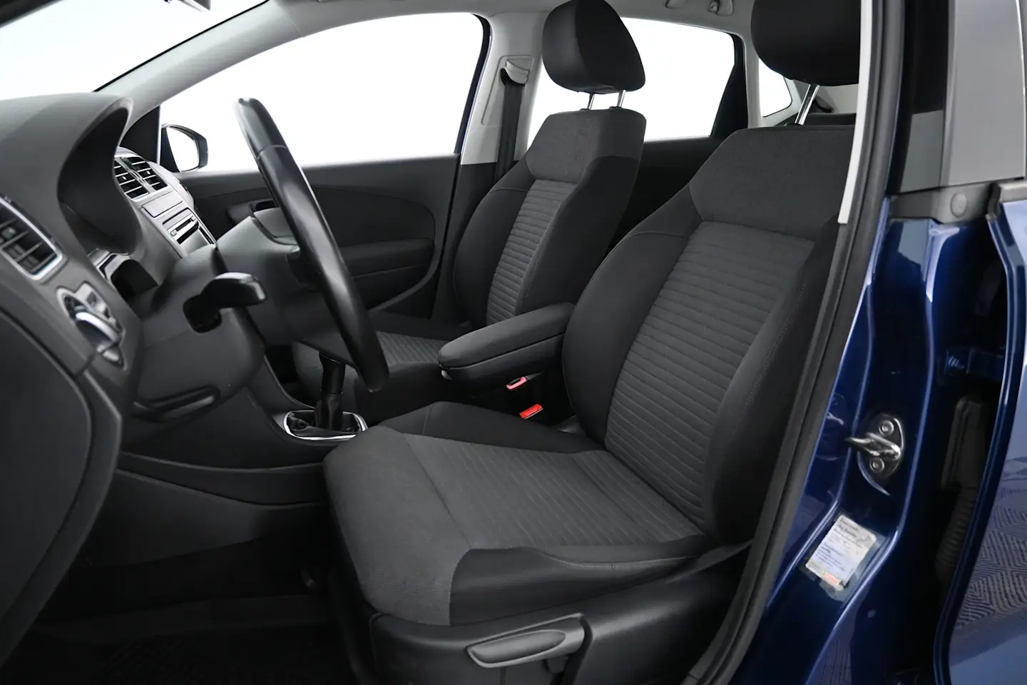 Car Image - s8QPh5m8pkCmLpuR5OpRp