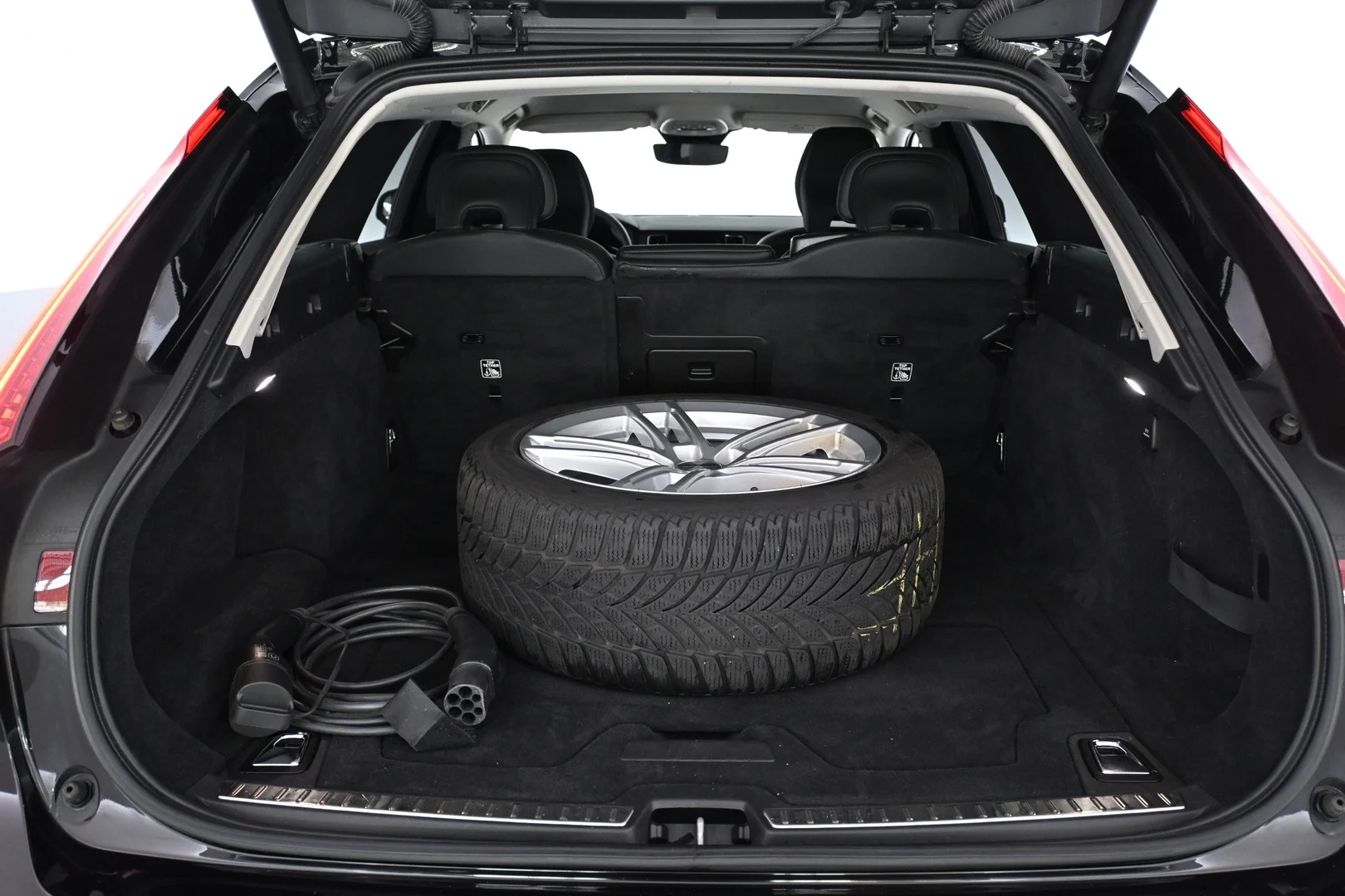 Car Image - 60j3K8KhUlGezi0Eei33bR