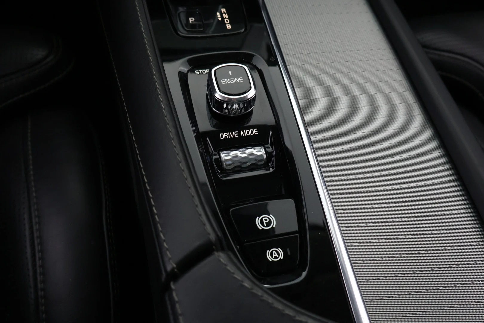 Car Image - 1oOsdNVRe30pIf3Ej4GkIX