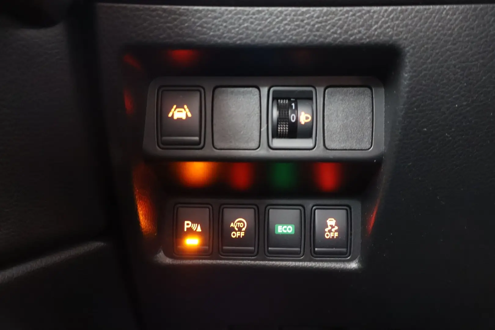 Car Image - 9PKzAbJ5qIHGk6Czz3FcW