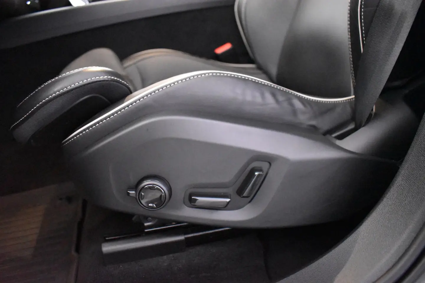 Car Image - 2l8zWTFjzxPQ4ene4M9Mb1