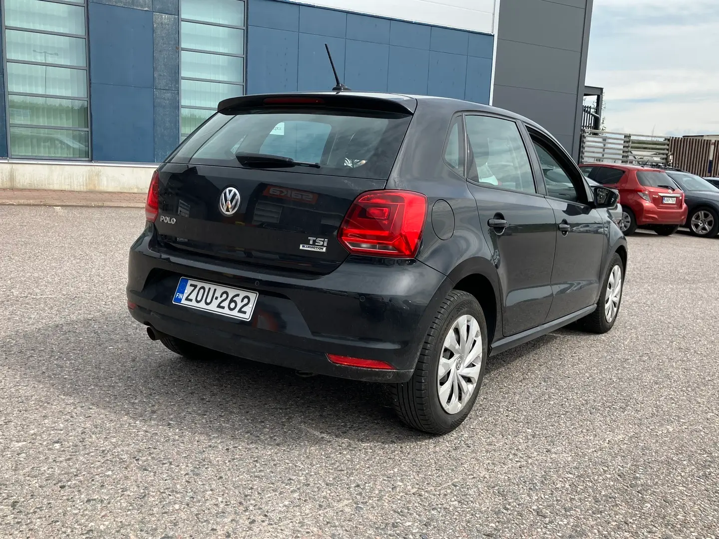 Car Image - 3Cv8vD8qEp9RQxSbxDk5xf